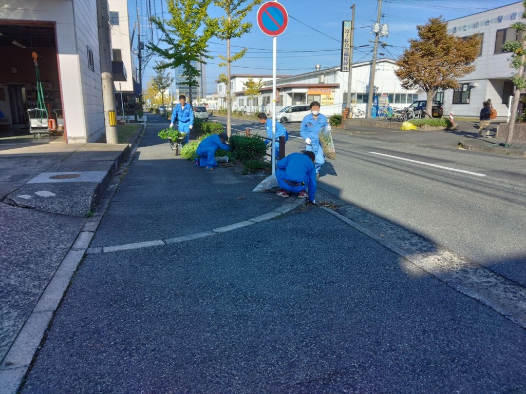 除草、周辺清掃